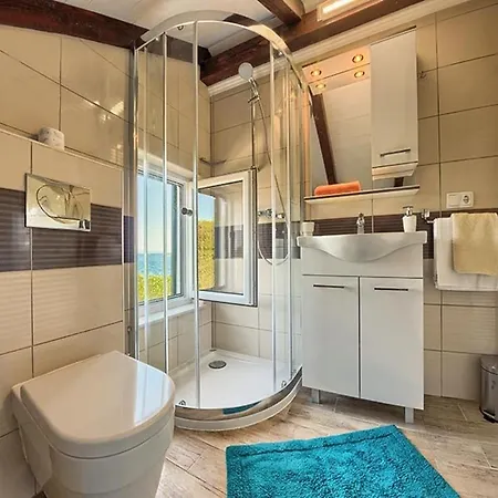 Holiday home Reca Okrug Gornji