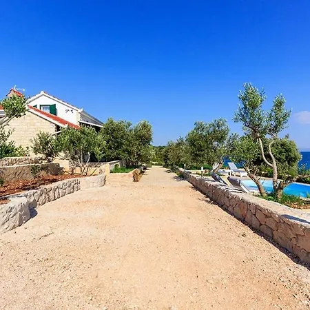 Reca * أوكغوك غورنيي